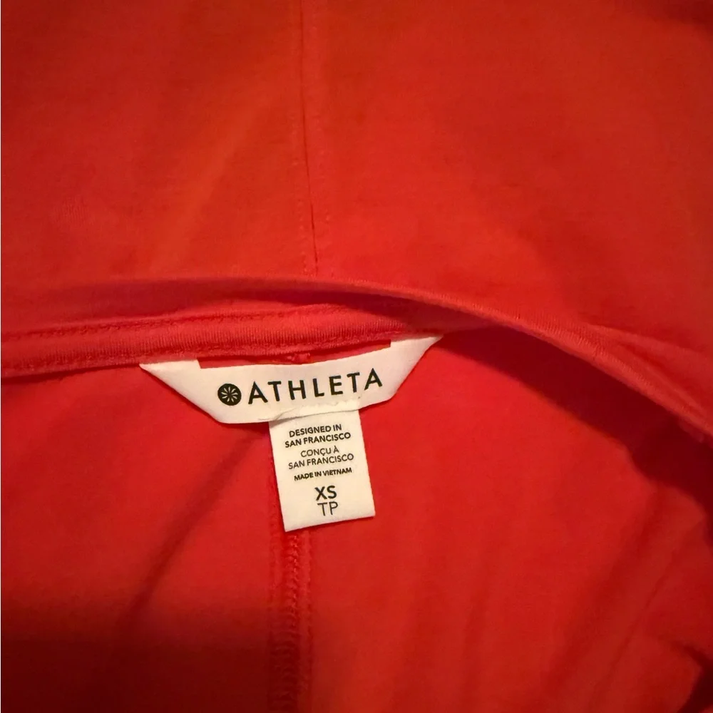 Athleta Women's Vibrant Orange Short Sleeve Tee - Picture 4 of 4